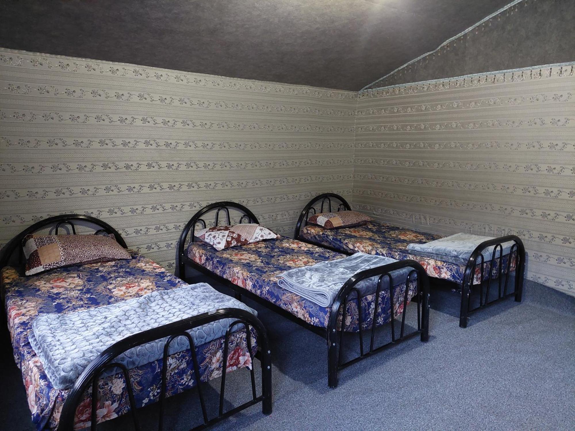 Khalifa Hostel Wadi Rum Zimmer foto