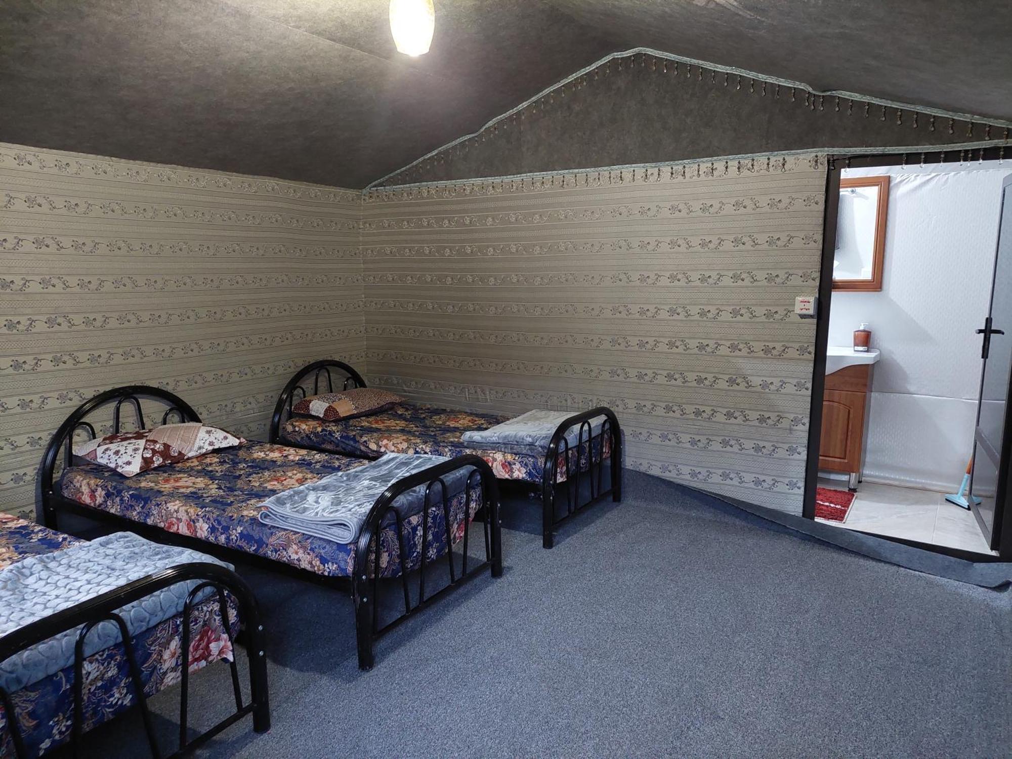 Khalifa Hostel Wadi Rum Zimmer foto